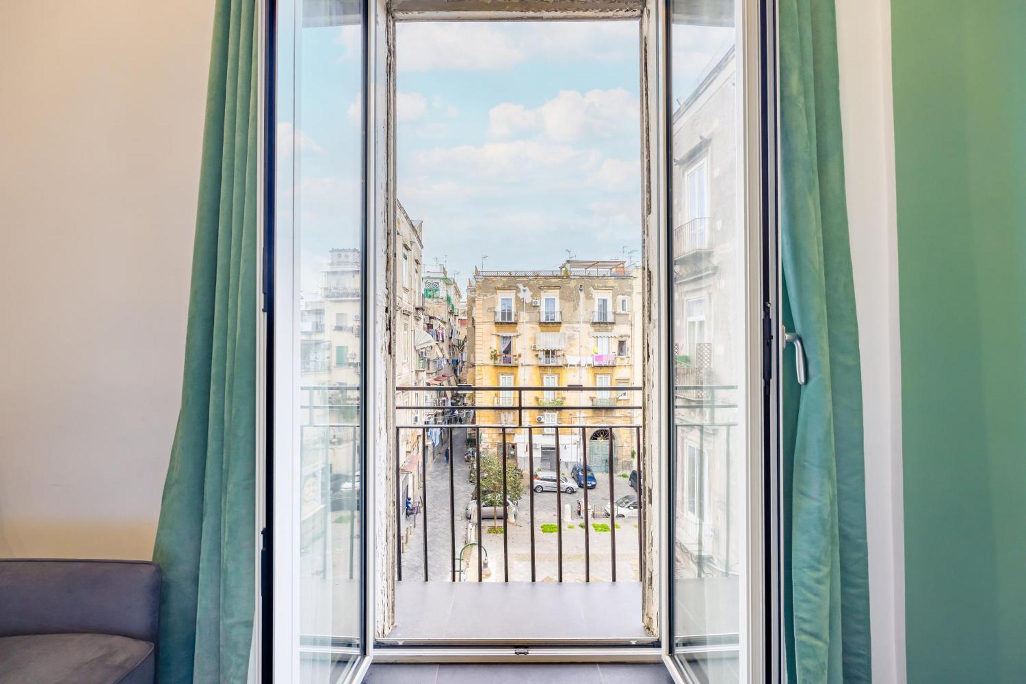 Le Porte Di Partenope Napoli Bagian luar foto